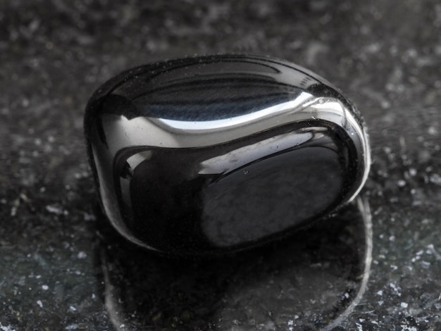 pedra cristal obsidiana negra para proteção psíquica energética e espiritual pedra cristal obsidiana negra para proteção psíquica energética e espiritual