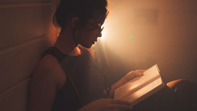 Mercúrio em Oposição com Plutão