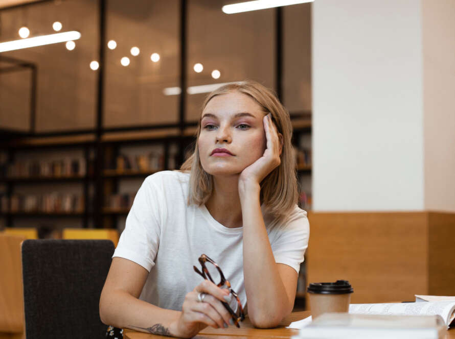 Vênus em Capricórnio O Peso do Desejo Oculto